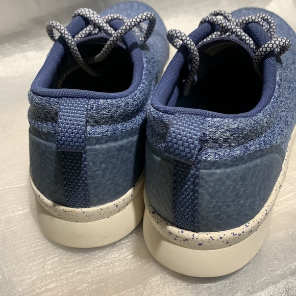 Superfeet Linden Sneakers Women’s Blue Shoes Size 6.5 New With Out Insoles - Picture 4 of 9